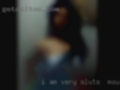 I am very sluts in Moundsville, WV into kissing and   affection.