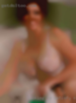 Looking to satisfy a sexy sluts in Moundsville, WV woman.